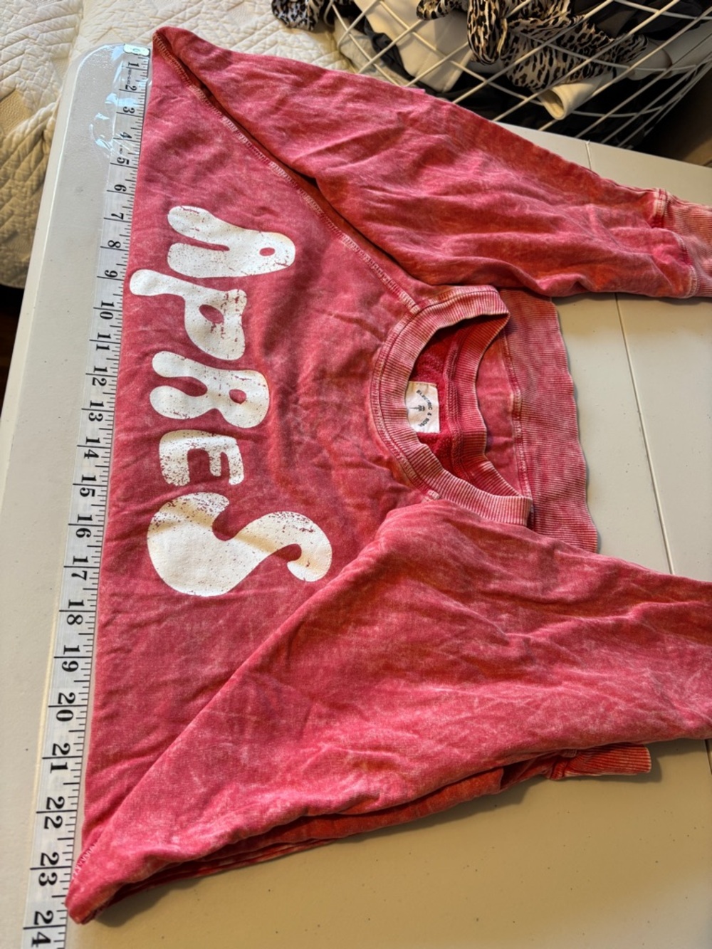 Electric & Rose Womens Red Sweatshirt Oversize Medium Distressed Apres Surf Club - Picture 5 of 6